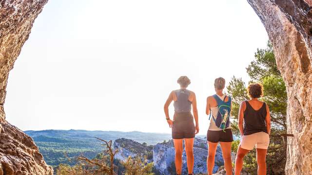 Der Zwei-Löcher-Felsen