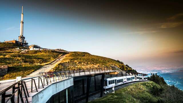 Les excursions en bus : A la découverte du Puy de Dôme