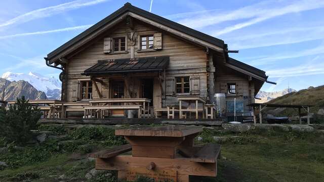 Cabane de Louvie