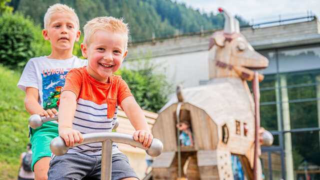 Village Playground - Les jeux du Dahu