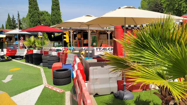 Loc'karts Inflatable Castle