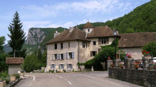 Visite frisson : Rossillon au Moyen-Âge; sorcellerie et autres bizarreries