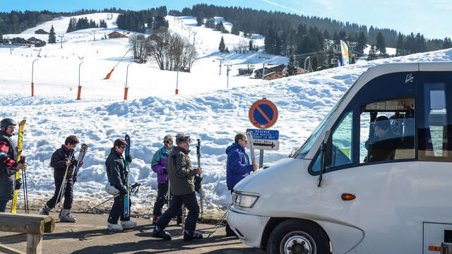SkiBus for skiers from Albertville to Crest-Voland