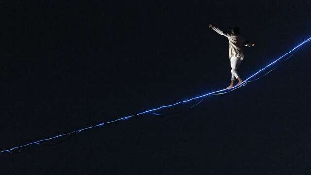 Odyssée des Lumières - Voyage en suspension