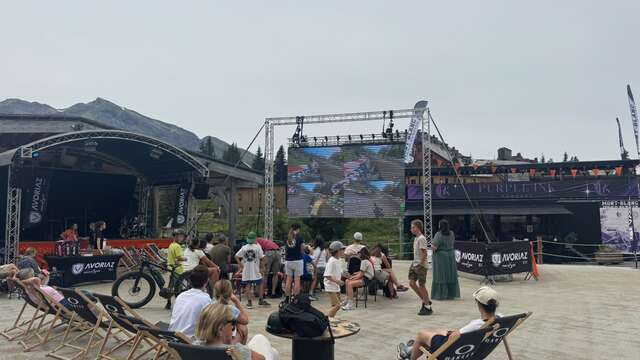 Diffusion de la demi-finale de la Coupe du Monde Football France - Espagne à Avoriaz