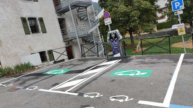 Electric vehicle charging station La Chapelle-d'Abondance center