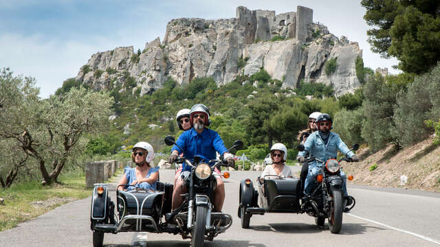 Excursion : Balade en side-car - circuit bière ou vin en Provence (2h) - BE1