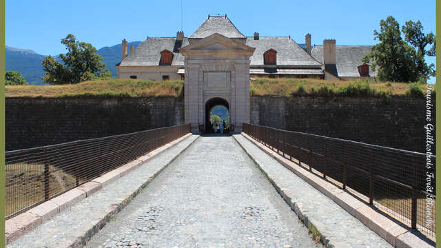 Centre des Monuments Nationaux