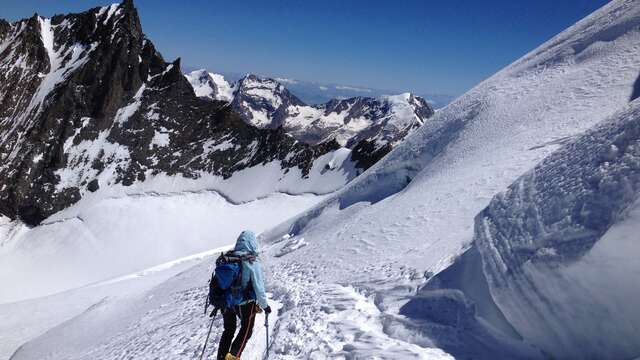 Haute montagne avec un guide