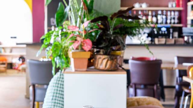 GREET Hotel Massieux Lyon Nord - Restaurant Maison Germains