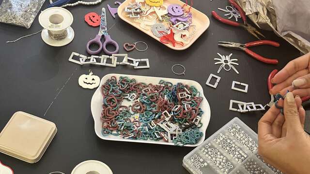 Atelier créatif : Crée tes bijoux de Noël !