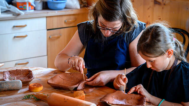 Ateliers poterie : Modelage et décoration en binôme dès 4 ans