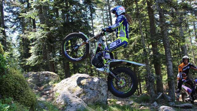 All-terrain centre