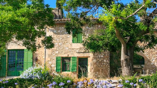 À la rencontre des savoir-faire des Alpilles : Mas de Gourgonnier