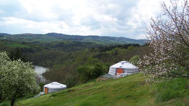 Yourtes La Ferme de la Source