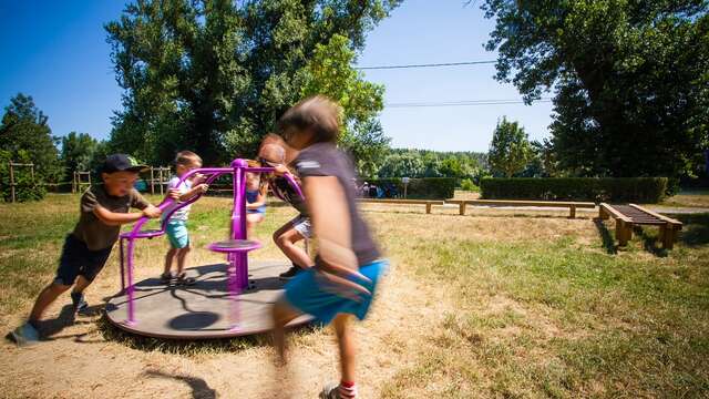 Aire de pique-nique et de jeux - Verdun sur Garonne