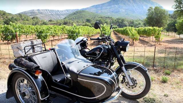 Excursion : Balade en side-car dans la campagne aixoise (45min) - BE3