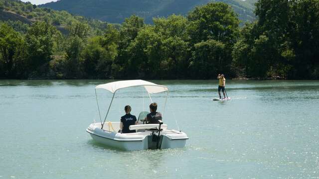 Balade en bateau électrique/pédalo avec Durance nautique