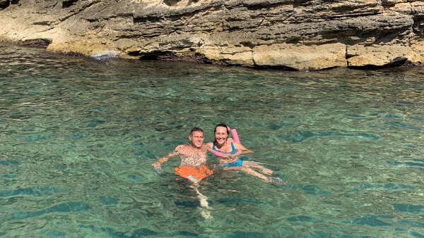 Croisière dans les calanques du Frioul avec café & baignade - Vieux Port Mairie