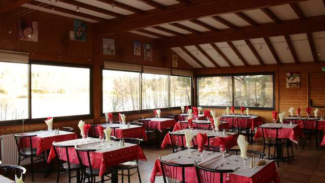 Le Cabanon - Traditionelle Küche und Pizzeria