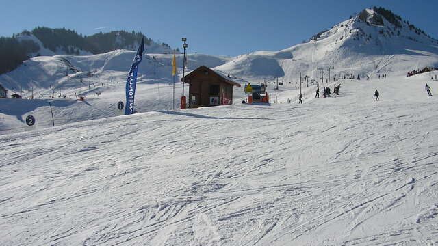 Aire de stationnement - camping-car- Hirmentaz