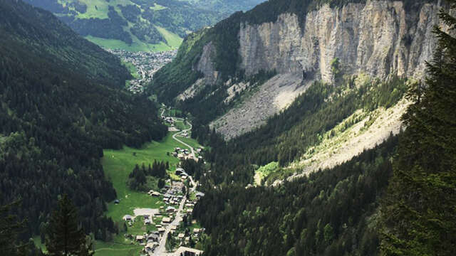 Walk to the Mine de la Lappiaz, Lil'Stash and Séraussaix Farm