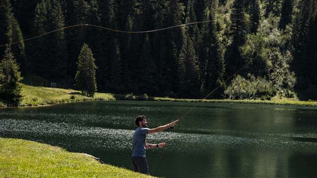 Fishing in Lac de la Mouille