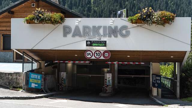 Parking souterrain de l'église