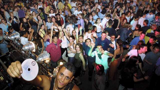 Hôtel de Boadès - Musique en Aix - Visite guidée de la salle à la rue