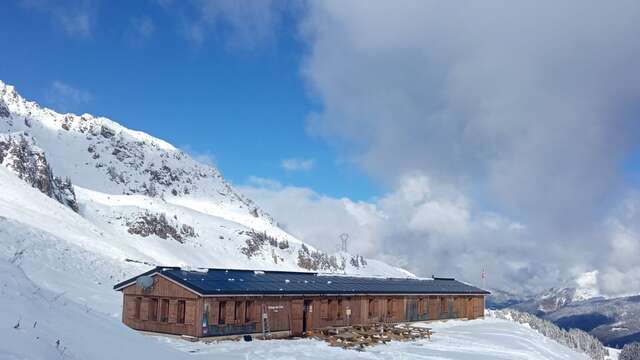 Refuge des Prés (1935m)