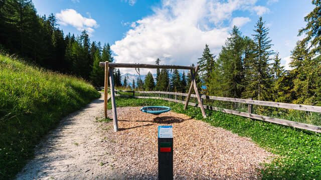 Place de jeux - Défis de la rivière