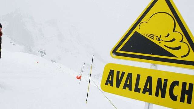 Initiation neige et avalanches, recherche DVA