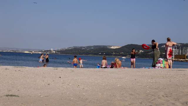 Plage de Ferrières centre-ville