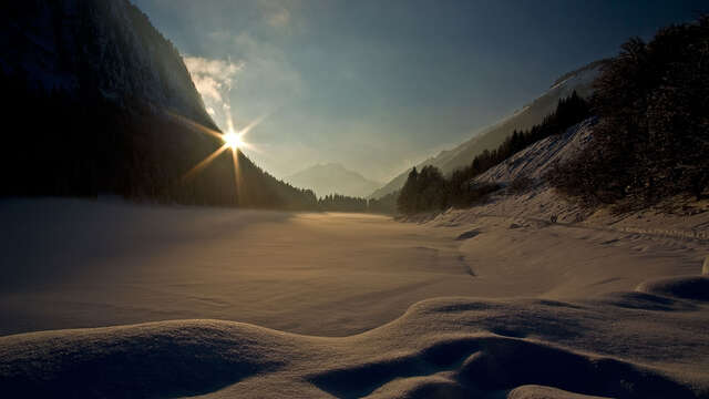 Lac de Montriond en hiver