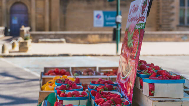 Weekly Market at La Tour d'Aigues