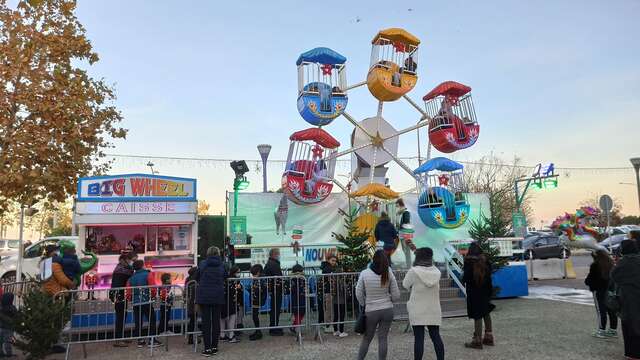 Les manèges, parades et jeux de Noël