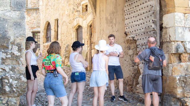 Visites guidées du village médiéval de Pérouges : journées du patrimoine