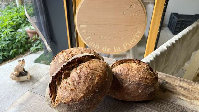 Fournil Le Pain de la Pierre - Pain au levain cuit au feu de bois