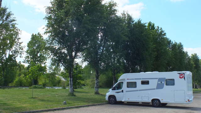 Area para autocaravanas de Donzac