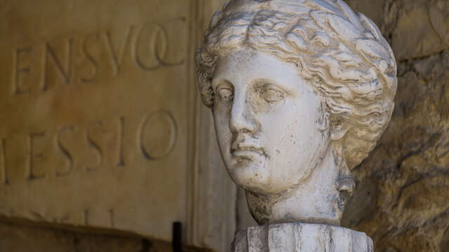 The Maison Apollon flash visit in English - Site de Puymin
