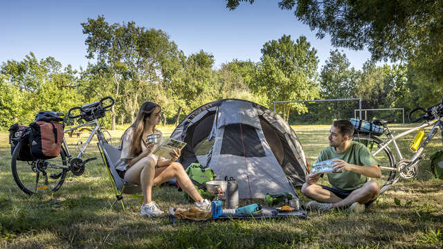 Aire de bivouac de Rives-du-Loir-en-Anjou