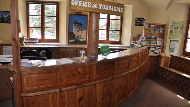 Bureau d'information touristique et agence postale