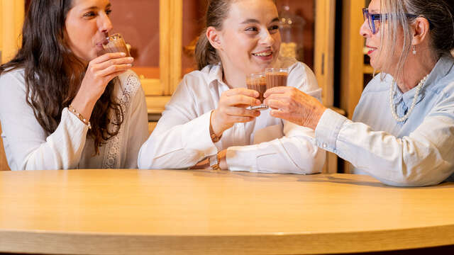 Atelier chocolat chaud  - Noël à la Cité du chocolat Valrhona