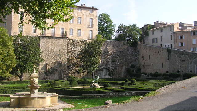 Jardin du Château d'Entrecasteaux