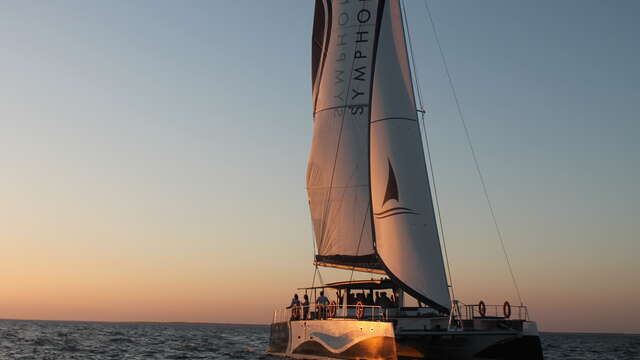 Catamaran sailing trips – Symphony – Compagnie InterÎles