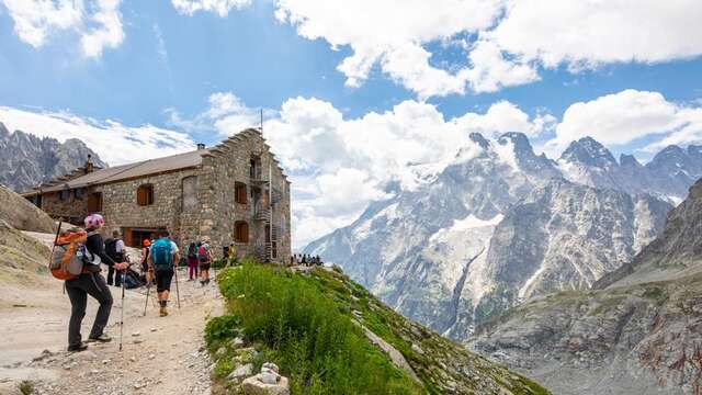 Le refuge du Glacier Blanc