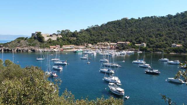 Mooring area in Port Cros