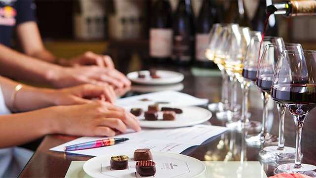 Kommentierter Wein- & Schokoladenworkshop in der Chocolaterie Castelain