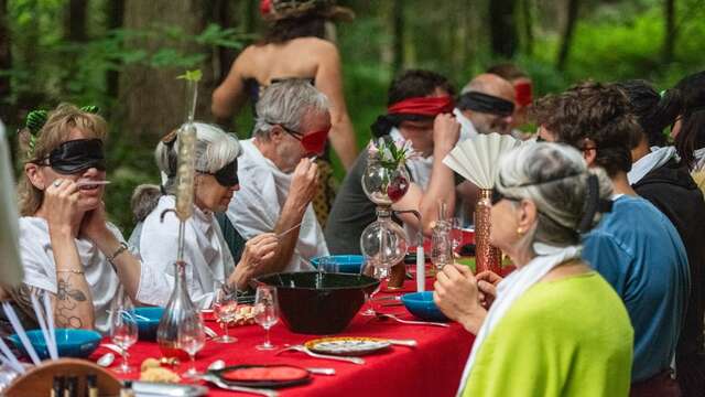 Spectacle immersif · Le banquet des odeurs