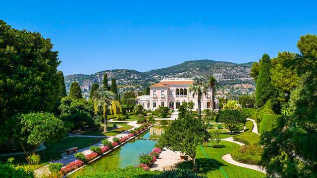 Excursion en bus pour la Fête de la Rose à la Villa Ephrussi de Rothschild